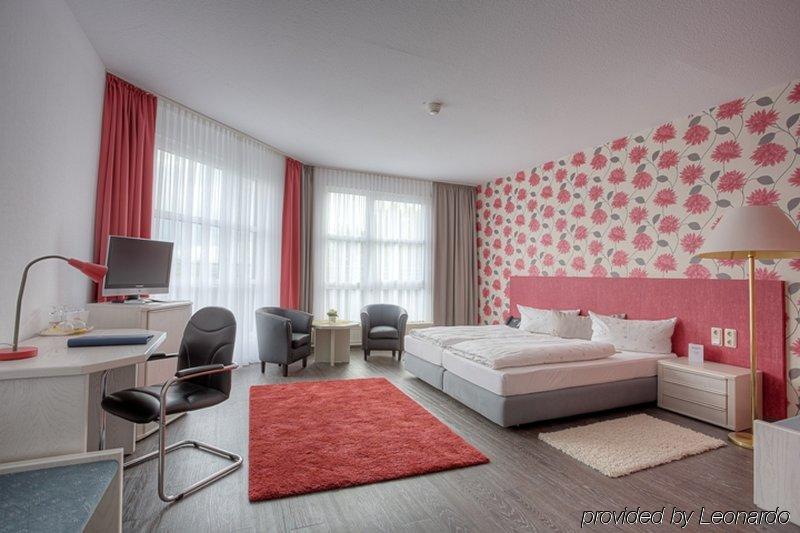 Euro Park Hotel Hennef Hennef  Bagian luar foto