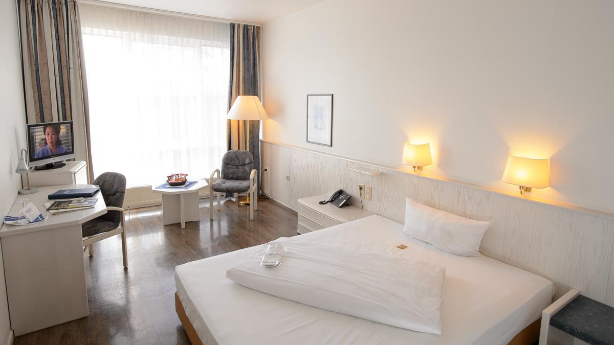 Euro Park Hotel Hennef Hennef  Bagian luar foto